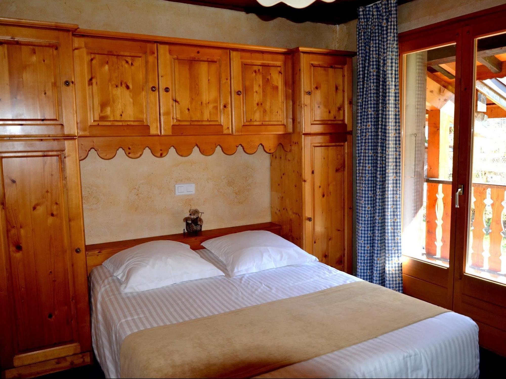 Hotel Les Bruyeres Morzine Exterior photo