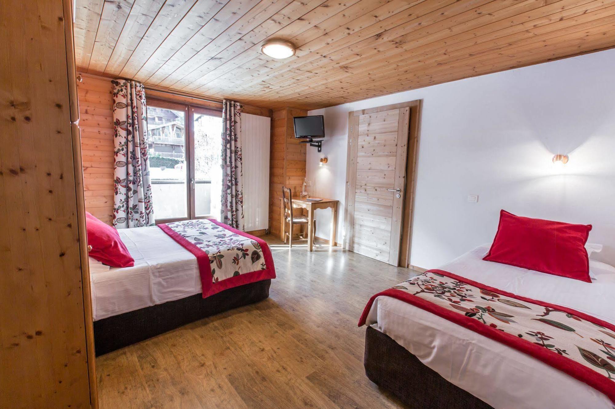 Hotel Les Bruyeres Morzine Exterior photo
